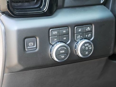 New 2026 GMC Sierra 1500 AT4 w/ Technology Package AWD/4WD image 13