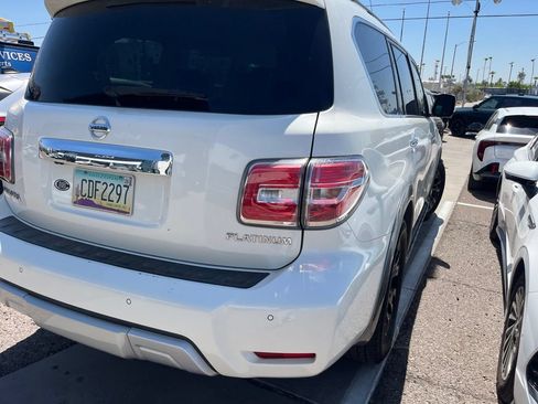 Used 2017 Nissan Armada Platinum w/ Interior Lighting Package AWD/4WD image 10