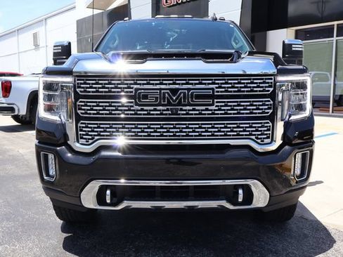 Used 2023 GMC Sierra 3500 Denali w/ Denali Black Diamond Edition AWD/4WD image 2