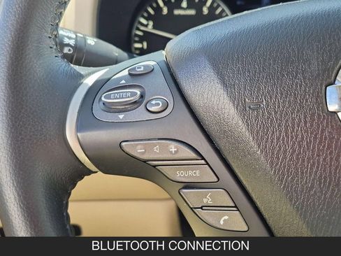 Used 2020 Nissan Pathfinder SV FWD image 17