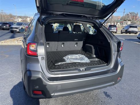 Used 2025 Subaru Outback image 33