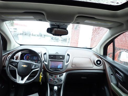 Used 2015 Chevrolet Trax LTZ image 10