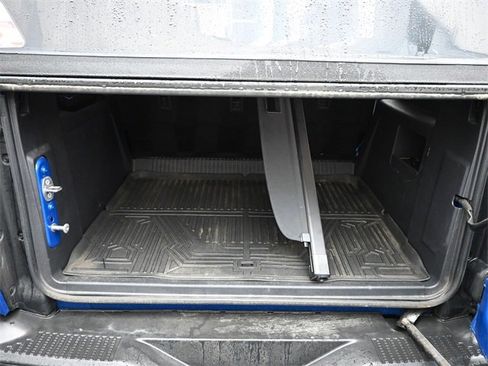 Used 2022 Ford Bronco Black Diamond image 6