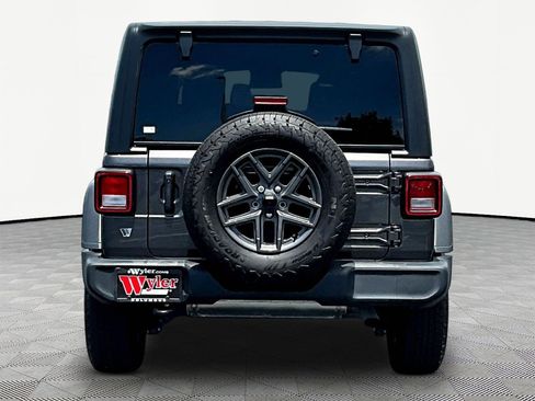 Used 2024 Jeep Wrangler Unlimited Sport AWD/4WD image 5