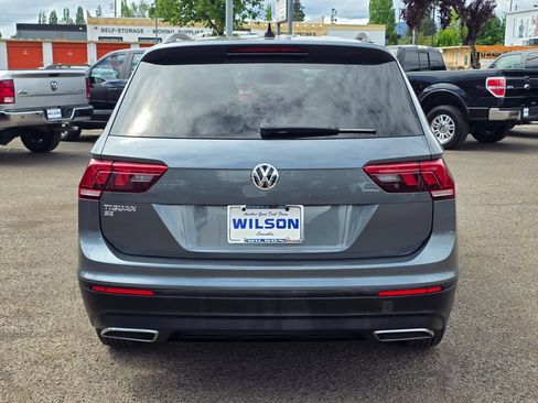 Used 2020 Volkswagen Tiguan SE FWD image 7