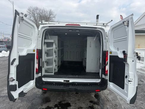 Used 2022 Ford Transit 250 Low Roof AWD image 30