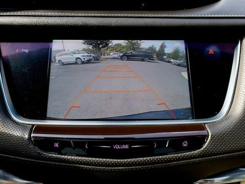 Used 2017 Cadillac XT5 Luxury w/ Driver Awareness Package image 7