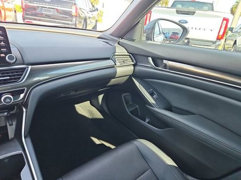Used 2019 Honda Accord Sport image 10