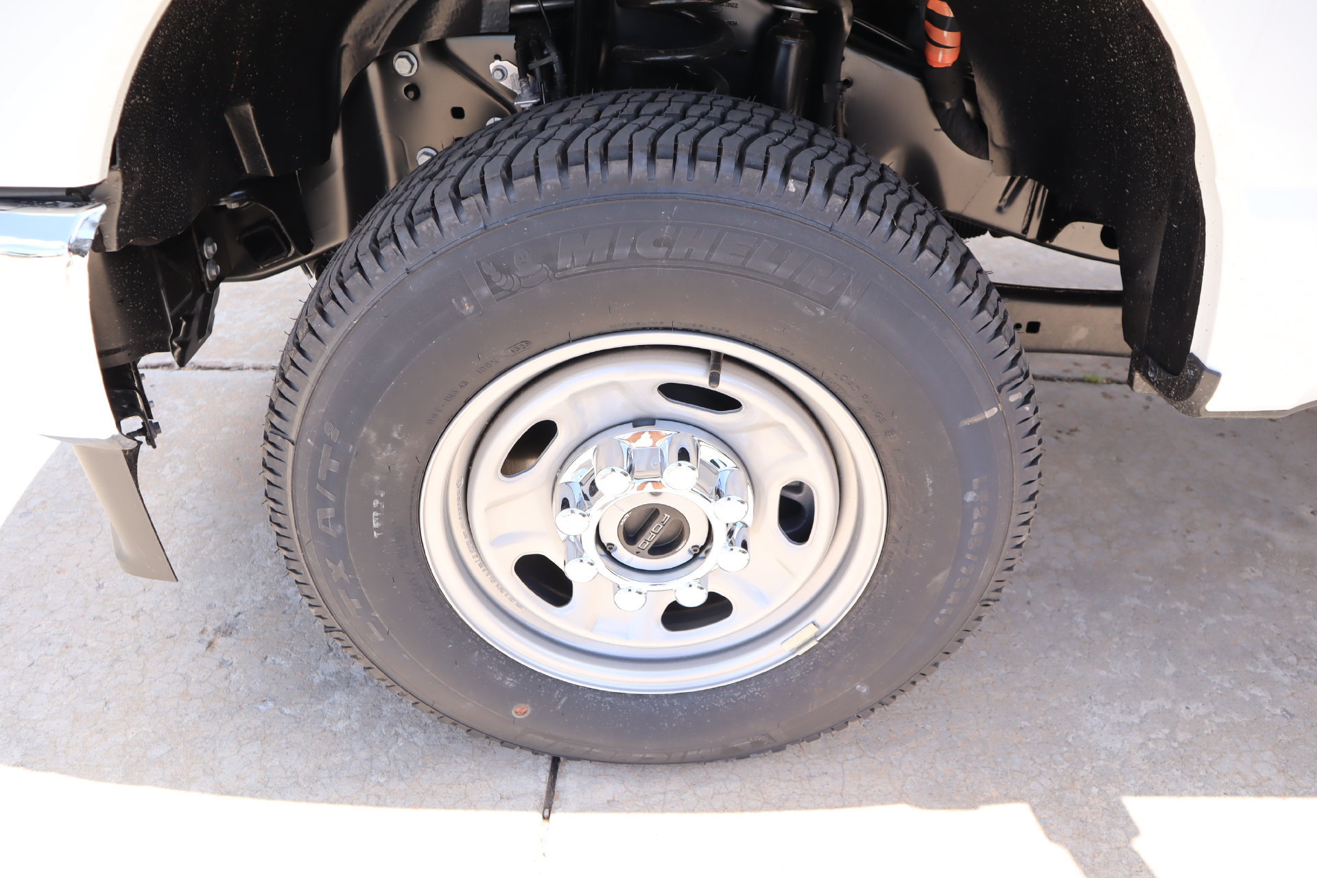 New 2026 Ford F250 XL w/ FX4 Off-Road Package AWD/4WD image 16
