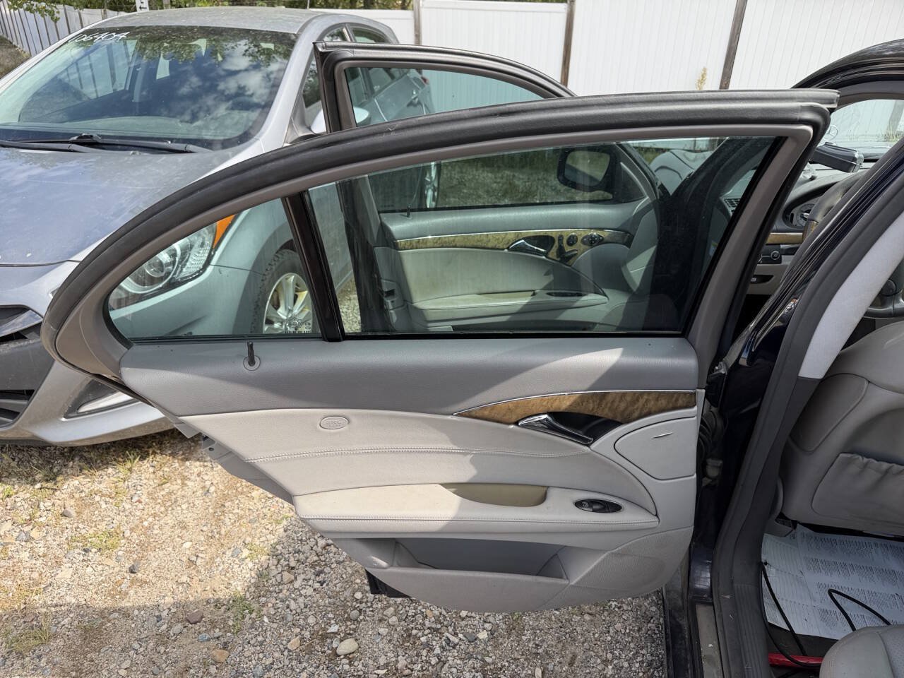 Used 2008 Mercedes-Benz E 350 4MATIC Sedan image 22