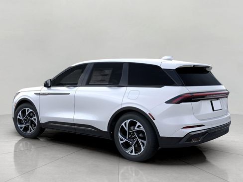 New 2026 Lincoln Nautilus Premier w/ Jet Appearance Package AWD/4WD image 4