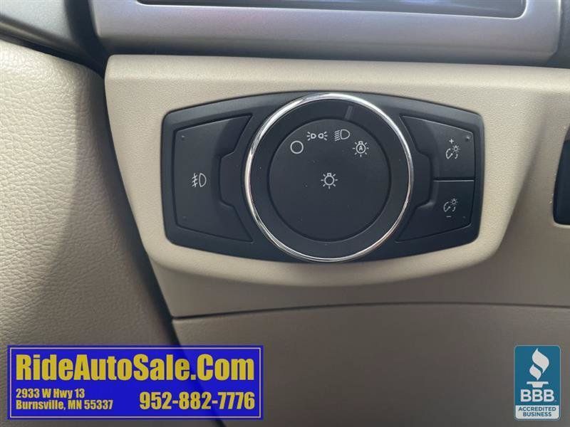 Used 2013 Ford Fusion SE FWD image 38