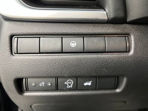 Used 2024 Nissan Rogue SV AWD/4WD image 42