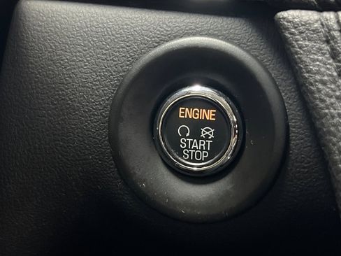 Used 2019 Lincoln MKT AWD image 23