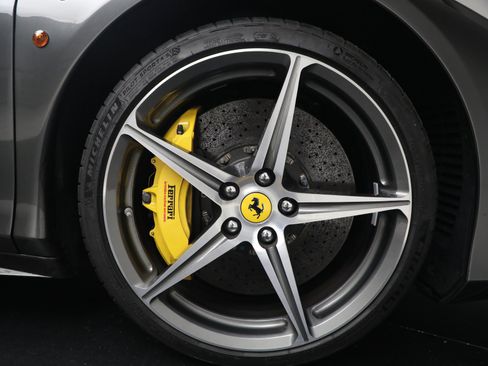 Certified 2012 Ferrari 458 Italia Coupe RWD image 26