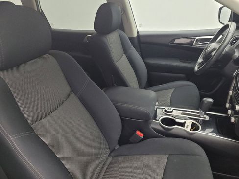 Used 2017 Nissan Pathfinder SV AWD/4WD image 21