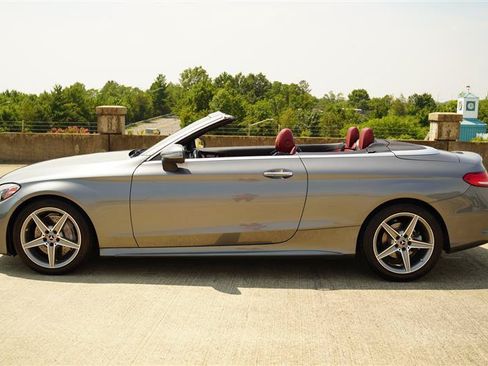 Used 2017 Mercedes-Benz C 300 Cabriolet image 4
