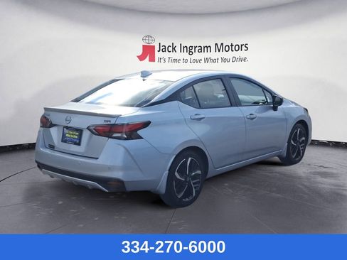 New 2025 Nissan Versa SR w/ Trunk Package image 5