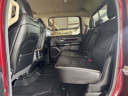Used 2020 RAM 1500 Laramie RWD image 32