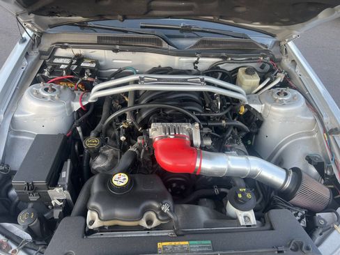 Used 2006 Ford Mustang GT image 18