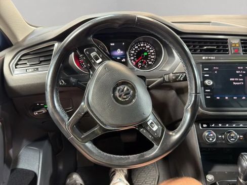 Used 2018 Volkswagen Tiguan SE AWD/4WD image 11