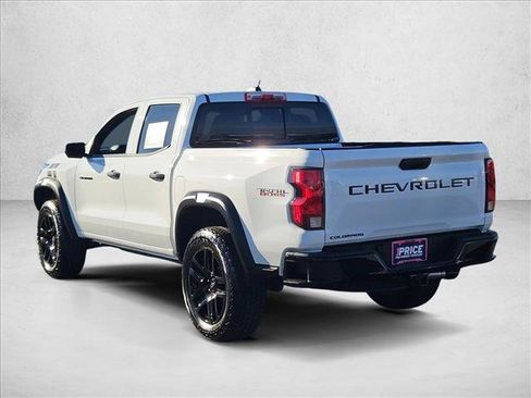 Used 2024 Chevrolet Colorado Trail Boss w/ Technology Package image 8