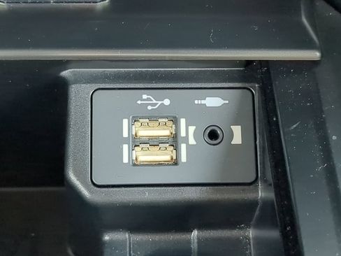 Used 2023 Lexus GX 460 image 23