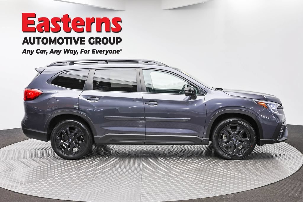 Used 2023 Subaru Ascent Onyx Edition AWD/4WD image 5