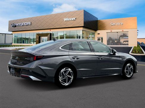 New 2026 Hyundai Sonata SEL FWD image 8