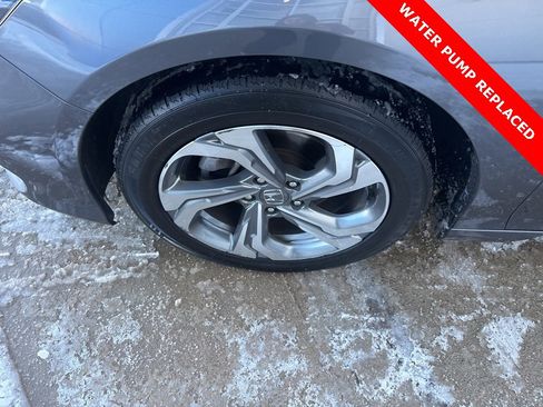 Used 2019 Honda Accord EX image 32