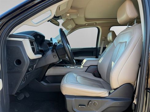 Used 2024 Ford Expedition Max Limited image 9