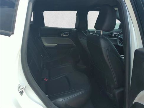 Used 2025 Jeep Compass Limited AWD/4WD image 19