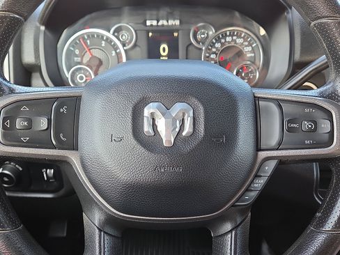Used 2024 RAM 3500 Tradesman w/ Chrome Appearance Group AWD/4WD image 18