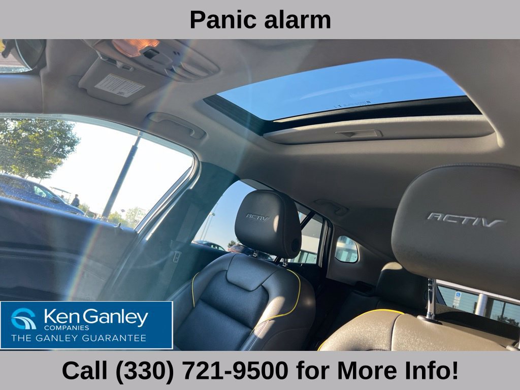Used 2025 Chevrolet Trax ACTIV w/ Sunroof Package FWD image 40