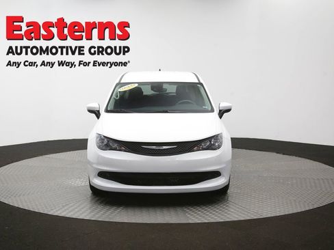 Used 2023 Chrysler Voyager LX FWD image 51