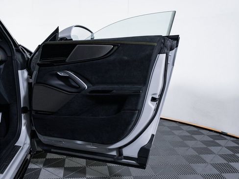 Certified 2025 Ferrari Purosangue image 18