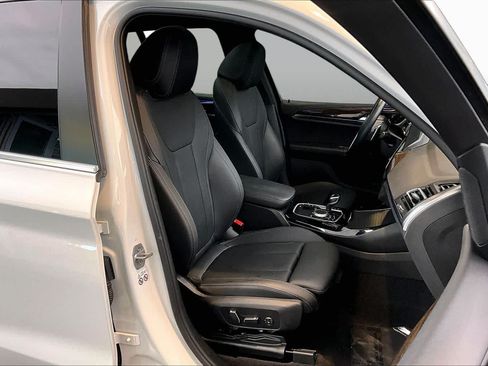 Used 2024 BMW X3 sDrive30i w/ Premium Package w/ZPA RWD image 9