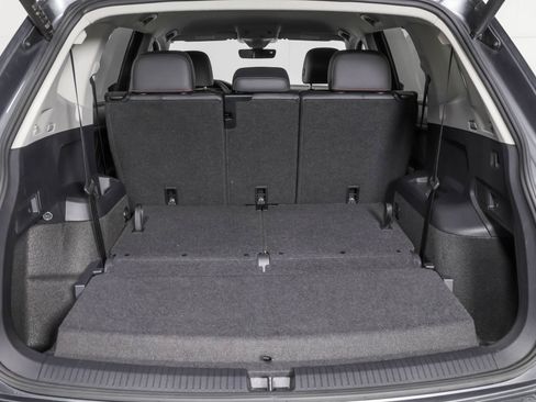 Used 2024 Volkswagen Tiguan Wolfsburg Edition FWD image 39