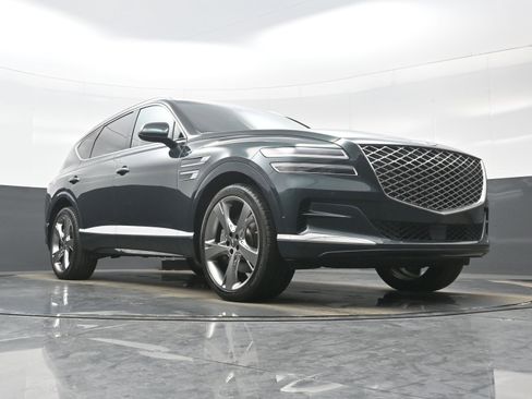 Certified 2023 Genesis GV80 2.5T w/ Prestige Package image 28