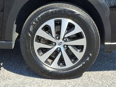 Used 2024 Subaru Outback Premium w/ Popular Package #1A image 11