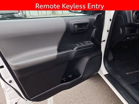 Used 2019 Toyota Tacoma SR w/ SR Convenience Package AWD/4WD image 6