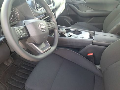 Used 2026 Nissan Rogue S image 17