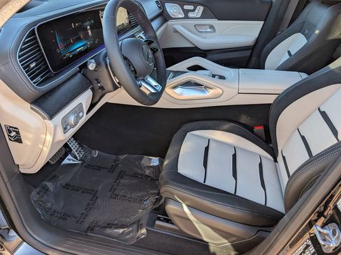 New 2026 Mercedes-Benz GLE 53 AMG 4MATIC Coupe image 11