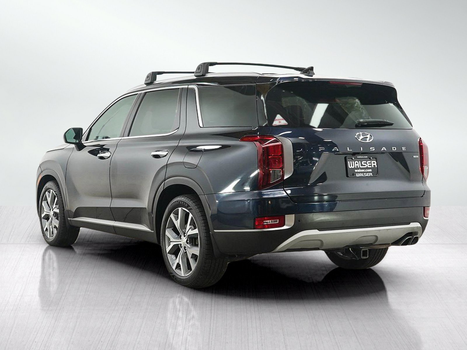 Used 2021 Hyundai Palisade SEL w/ Premium Package AWD/4WD image 3
