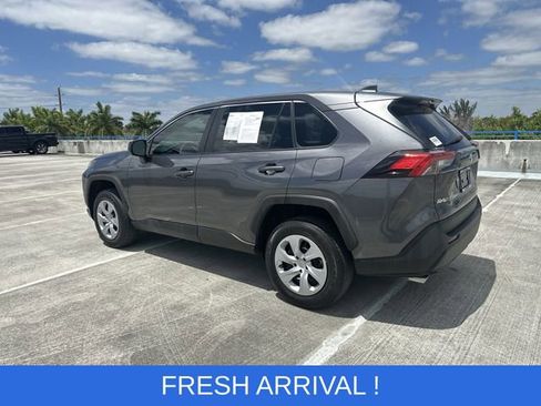 Used 2024 Toyota RAV4 LE image 31