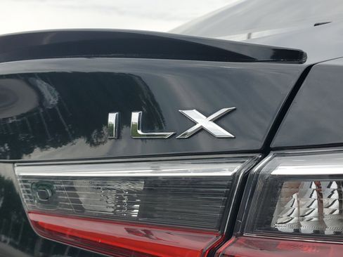 Used 2022 Acura ILX w/ Premium Package FWD image 7