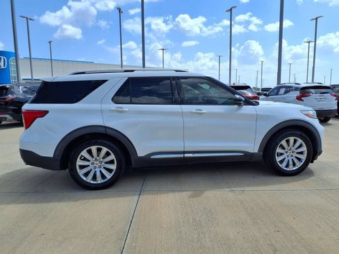 Used 2020 Ford Explorer Limited RWD image 8
