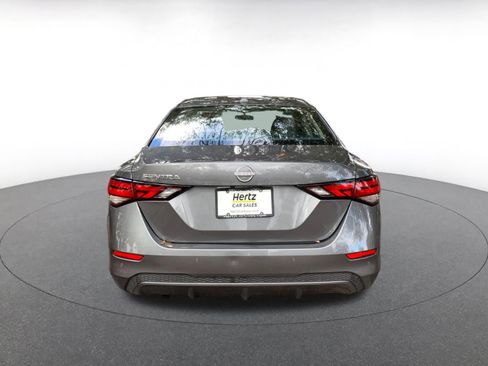 Used 2025 Nissan Sentra SV image 6