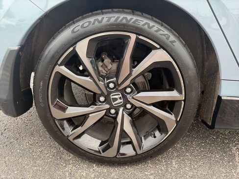 Used 2019 Honda Civic Sport Touring image 10