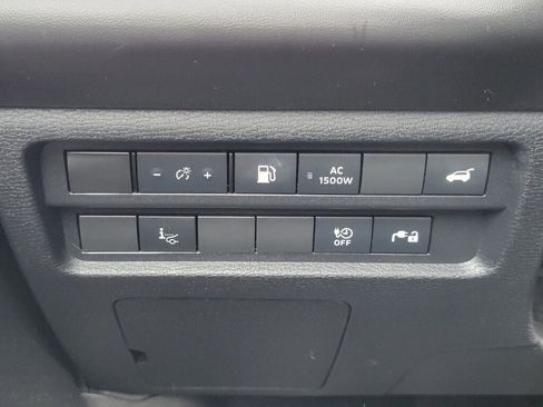 Used 2023 Mitsubishi Outlander SEL image 26